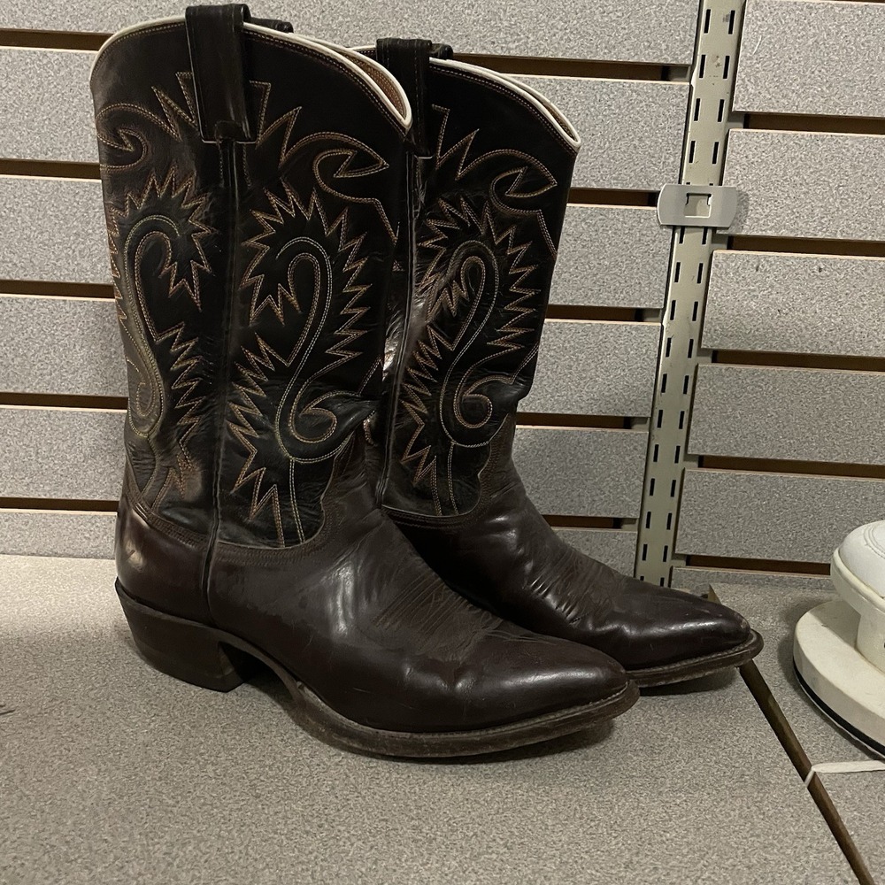 Vintage Nocona Wine Leather Cowboy Boots USA Made for Men Size 10.5 B